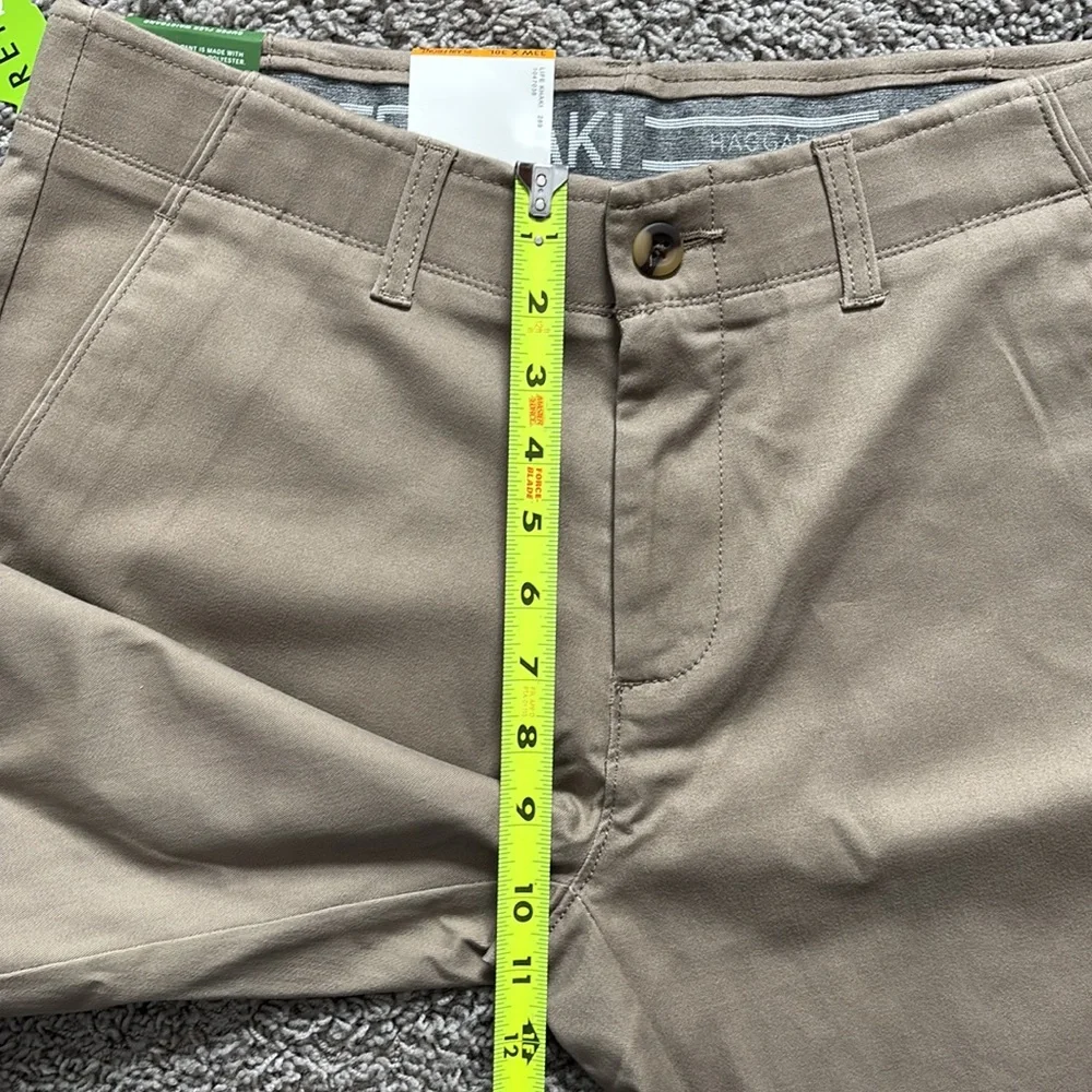 Haggar Men's Life Khaki Comfort Chino Flat Front Pant, Medium Khaki, 33x30